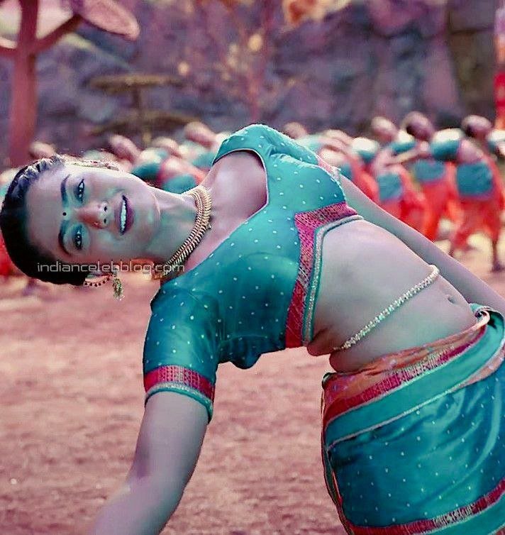 Fahad350280's tweet photo. Nanum rashmika mathiri one percent aachom varanum pakuren but mudila☹️😫 https://t.co/UqmMO33j1r