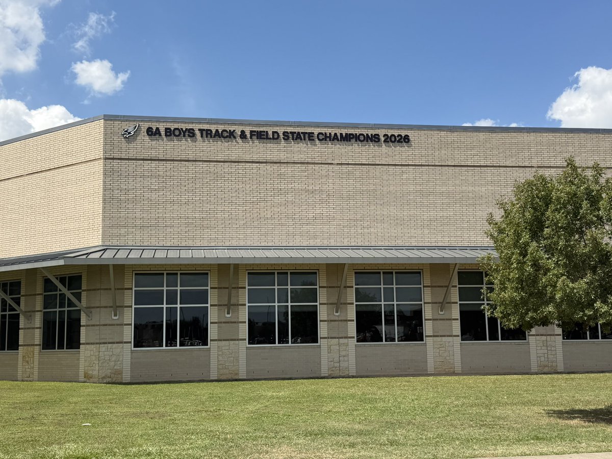 Amescamilla13's tweet photo. This symbolizes hard work, discipline, dedication, &amp; consistency.  Tompkins HS believed in me, so I went to work the best I could.  It feels awesome to accomplish life long goals.  Forever grateful.God is Good! 

-First for Tompkins HS
-First 6A TF for Katy ISD

Forever Engraved! https://t.co/kdq3wwxSJk