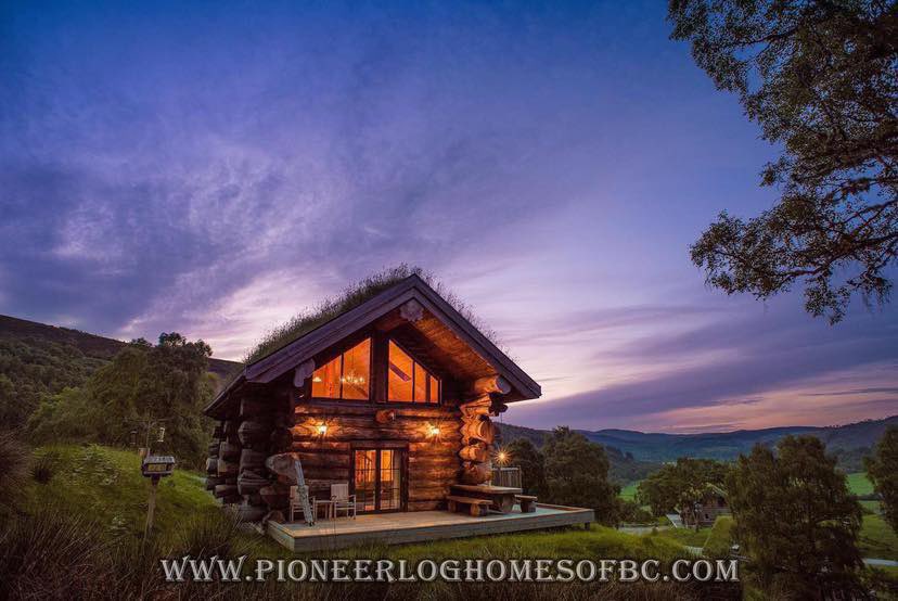 TKBryanSr's tweet photo. Happy Friday! How are you enjoying the last few days of summer?
______________
@PioneerLogHomes #TimberKings #PioneerLogHomes #LogHome #LogCabin #LogHomeBuilders https://t.co/Y163kzKvcR