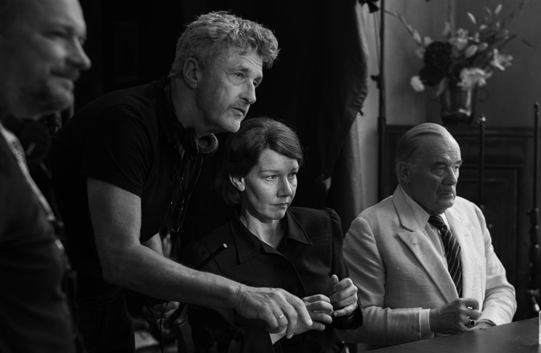 RBcasting's tweet photo. “Fatherland” di Paweł Pawlikowski, con Sandra Hüller e Hanns Zischler, rappresenterà la Polonia nella corsa agli Oscar 2027 per il miglior film internazionale. Premio per la miglior regia alla 79esima edizione del Festival di Cannes.

In arrivo nei cinema italiani il 16 ottobre. https://t.co/LdD1YjJAUU