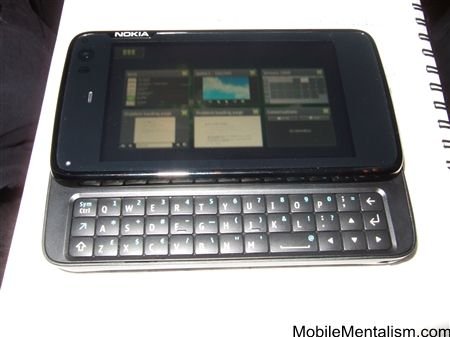 Privacyfirstt's tweet photo. Long Before @GrapheneOS there was the Nokia N900 this was one of other Linux phones there were other @Linux Phones like the Neo 1973 and the Neo FreeRunner but the first Ever Linux Phone ever was the a Motorola  A760 it was a flip phone interesting that Motorola ⬇⬇ https://t.co/uhVzg5uLk8
