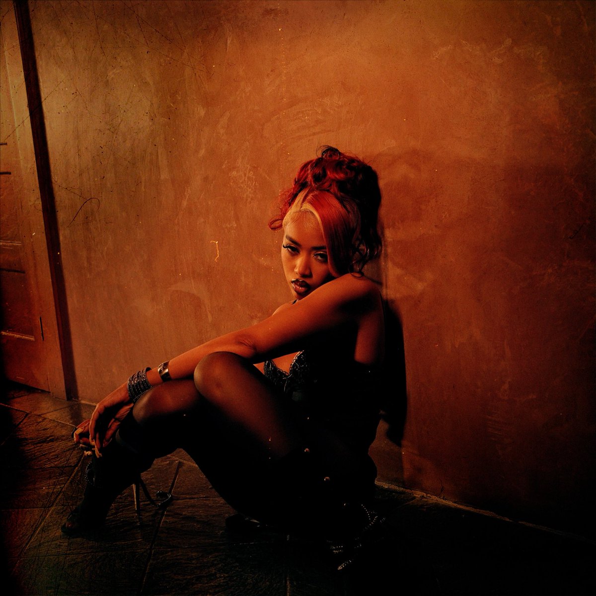 jeandeauxmusic's tweet photo. new music next week???? tell me u want me, n maybe ill pop out! 🤫🤫🤫 https://t.co/PRj1hULELZ