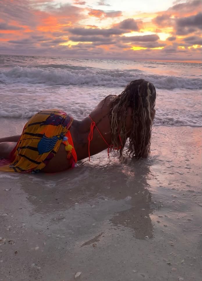 stella008447011's tweet photo. Ecris déshabille toi en comm et je t obéis 🥵🥵
Je t’attends 

#guyane #france #celibataire #martinique #guadeloupe #rencontre #polynesie #paris #monaco  #suisse #belgique https://t.co/nneOrPM3zd
