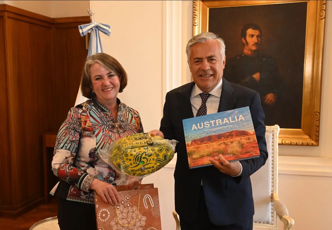 EmbAustraliaBA's tweet photo. minería, minerales críticos, educación, innovación, comercio e inversión. También intercambiamos experiencias sobre desarrollo de proveedores, formación de talento y construcción de licencia social para impulsar un crecimiento sostenible. 🇦🇺🤝🇦🇷 https://t.co/6x1BkEeuH8