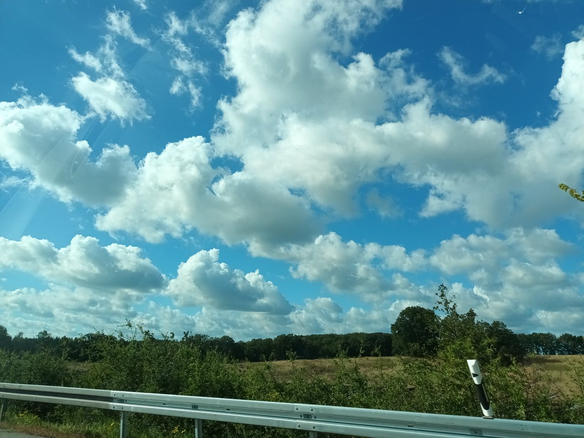 kristallnaach's tweet photo. War so klar..deutsche #Autobahn macht agro..von einem Stau zum Nächsten..
Wenigstens das Wetter war schön..
Und die Klimaanlage ging mal 😂
Kurze Pause🫨kein #Dagensmenü
#Ostsee 😜 #Rostock 😮 #Heimfahrt
🫎 #Elchenländle26 🇸🇪 ..danach..🤪 https://t.co/qlxXmvqi9F