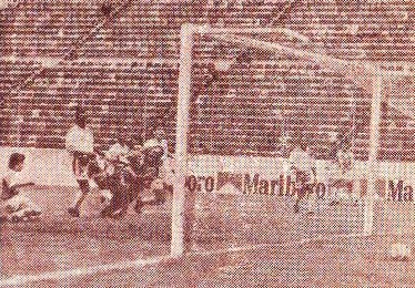 Steve1T's tweet photo. #OnThisDay in 1991 – Roberto Ruiz Esparza, José Carlos Gelinski &amp; Paulo César Silva scored for the hosts @ClubPueblaMX as it won 1st leg of Concacaf Champions Cup Final after defeating #PoliceFC of #TrinidadandTobago 3:1 at Estadio Cuauhtémoc. (📸 Courtesy – Marcelo Assaf) https://t.co/nHayubFtR5