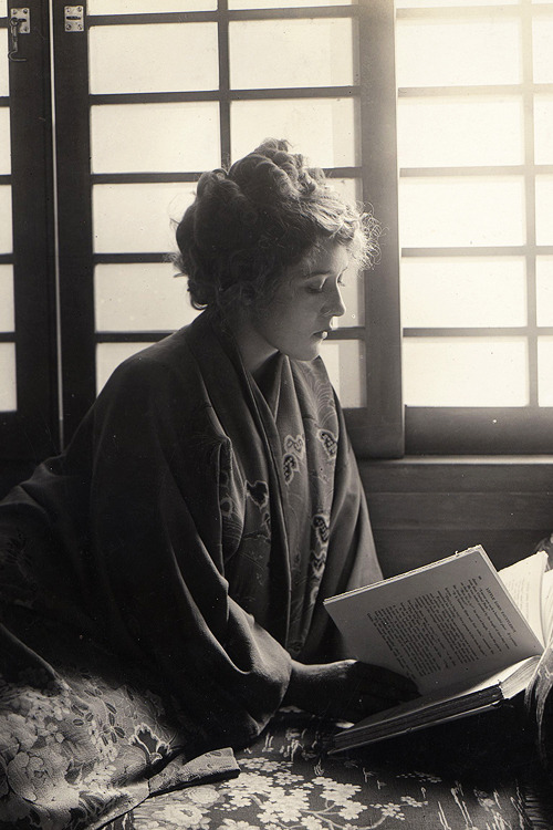Suzanne08253534's tweet photo. Mary Pickford, 1921 https://t.co/a36MsQijts