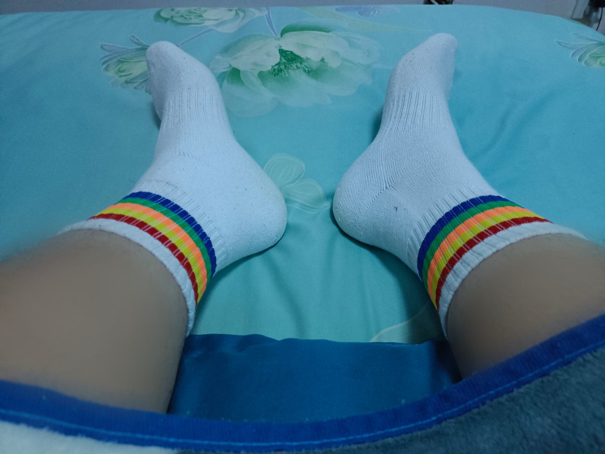 eY_Yexun's tweet photo. 狗儿子滚过来使劲闻爸爸的脚，好好享受知道吗贱狗，就是这样被爸爸踩在脚下不停蹂躏才爽啊是不是啊，抽死你个骚逼，抓紧时间享受爸爸给你的恩赐啊烂货 https://t.co/7BVUhBohWh