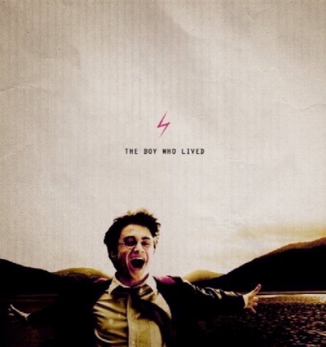 TheDailyHPotter's tweet photo. The Boy Who Lived ⚡️ https://t.co/MNVyRLEms2