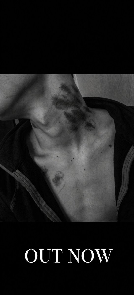 authordls18's tweet photo. Bellweather’s favorite son. The stepbrother with the motorcycle and the tattoos. A secret they were never supposed to keep. And a killer who wears a cracked porcelain mask.
Good Boys Don’t Bite is out today!!!! https://t.co/FGs8mOkmSG