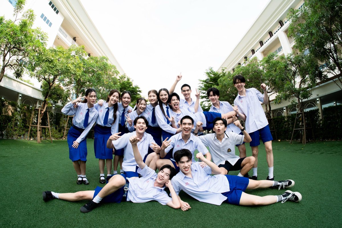 YujeenYugeneBR's tweet photo. Quando a minha gangue estará de volta? 😔

#ClassCrushCrisis #YujeenYugene https://t.co/Zu88CZpzXH
