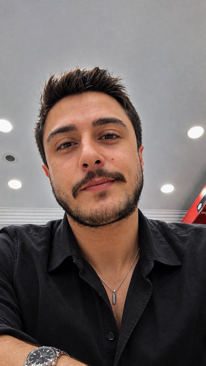 ctnsrkan93's tweet photo. Dünyaa kötü bir yerr https://t.co/goAvFAXAuh