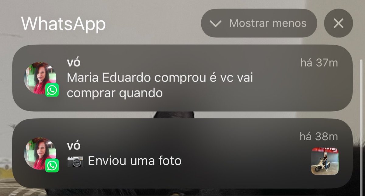 tomlinsoncec's tweet photo. quando sua vida tá uma merda vc n aguenta mais a pressão do trabalho da vida de tudo tá se segurando pra não se enfiar na frente de um carro e pra piorar sua vó te manda essa mensagem pra acabar de fuder com o resto de sanidade que sobrou vc faz o L https://t.co/7dI1z0EIcb