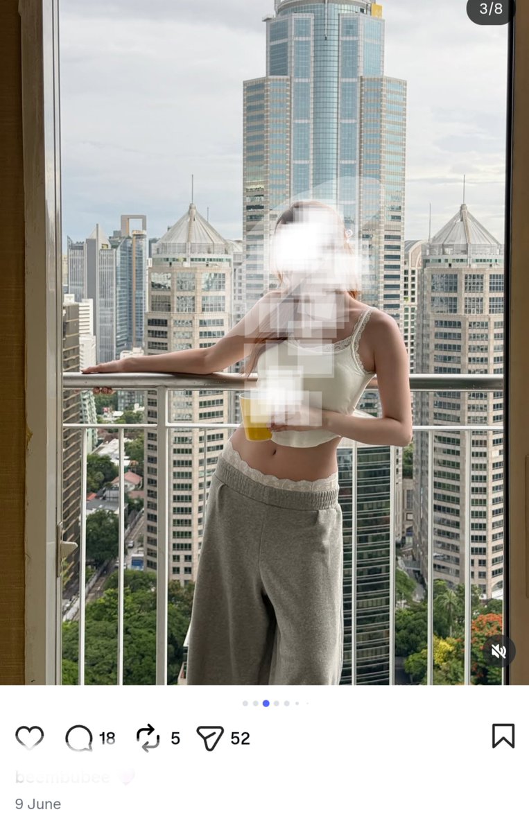 PSforever444's tweet photo. @fffffggggsweeet @Ppsanta Her picture posted 9 june and santa red hair from 19 july 🤪 Dm me i will teach you properly 🫣 wasting your time like this🤢 go support your fav https://t.co/x62XwLrox0