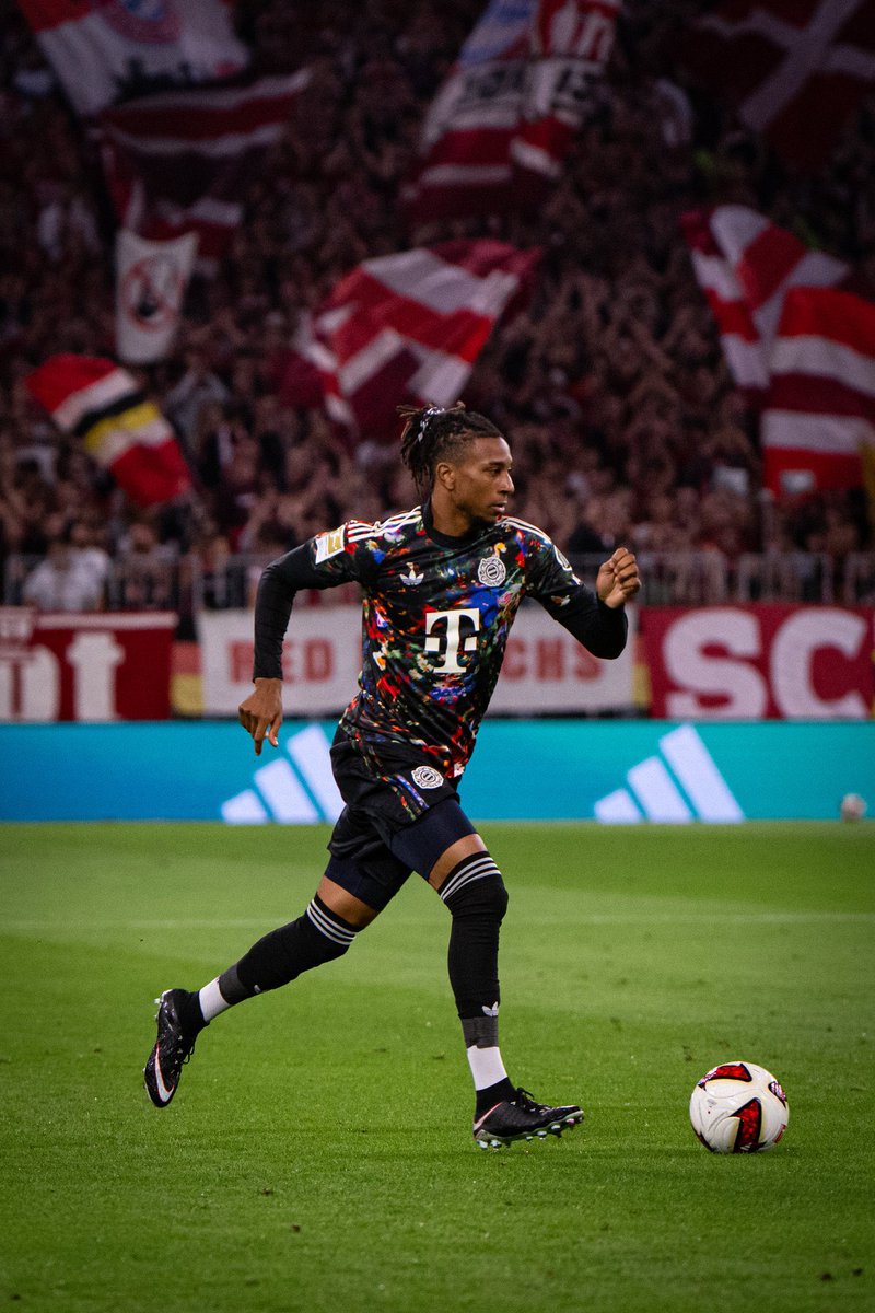 FCBayernEN's tweet photo. 🎨 https://t.co/Gai33mDfR0