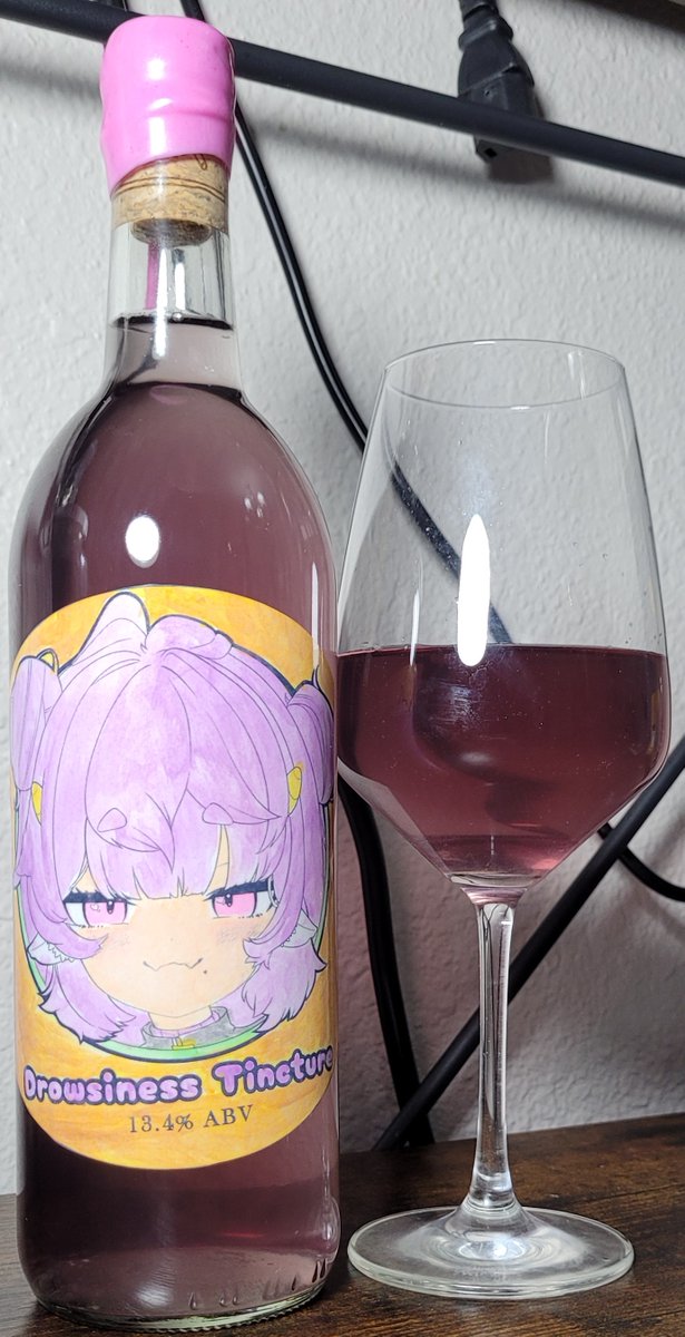 TayleMinaca's tweet photo. A tincture, not to be taken lightly, it will put you fast to sleep~

This is the Drowsiness Tincture.

Milk mead with grapes, lavender, and blue peablossom for color.

Hope Muyu likes it. :>

And if you wanna see how we made it, check the video in the replies~

#Mooekaki https://t.co/hs9nTEuNJy