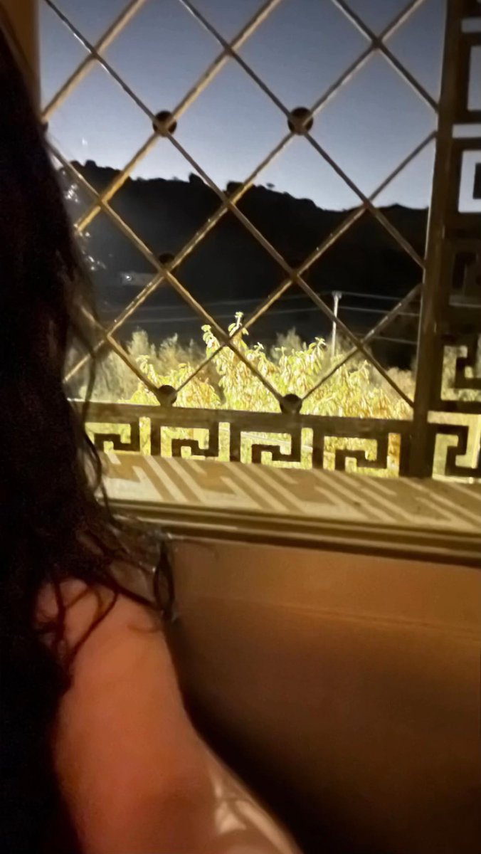 l6iuu_'s tweet photo. ما بقى بالليل 
نجمه
ولا طيييوف .. https://t.co/0TW3OmUW6U