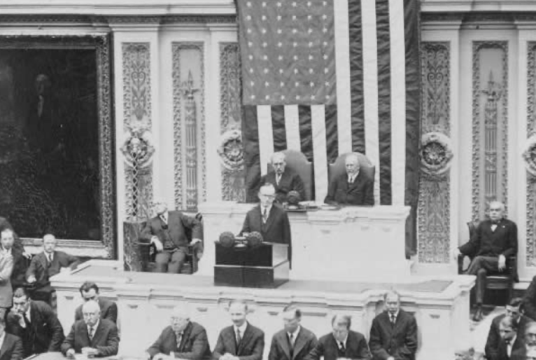 FischerKing64's tweet photo. President Coolidge in his first state of the union to Congress: “New arrivals should be limited to our capacity to absorb them into the ranks of good citizenship. America must be kept American. For this purpose, it is necessary to continue a policy of restricted immigration." https://t.co/fk2aXTowI7