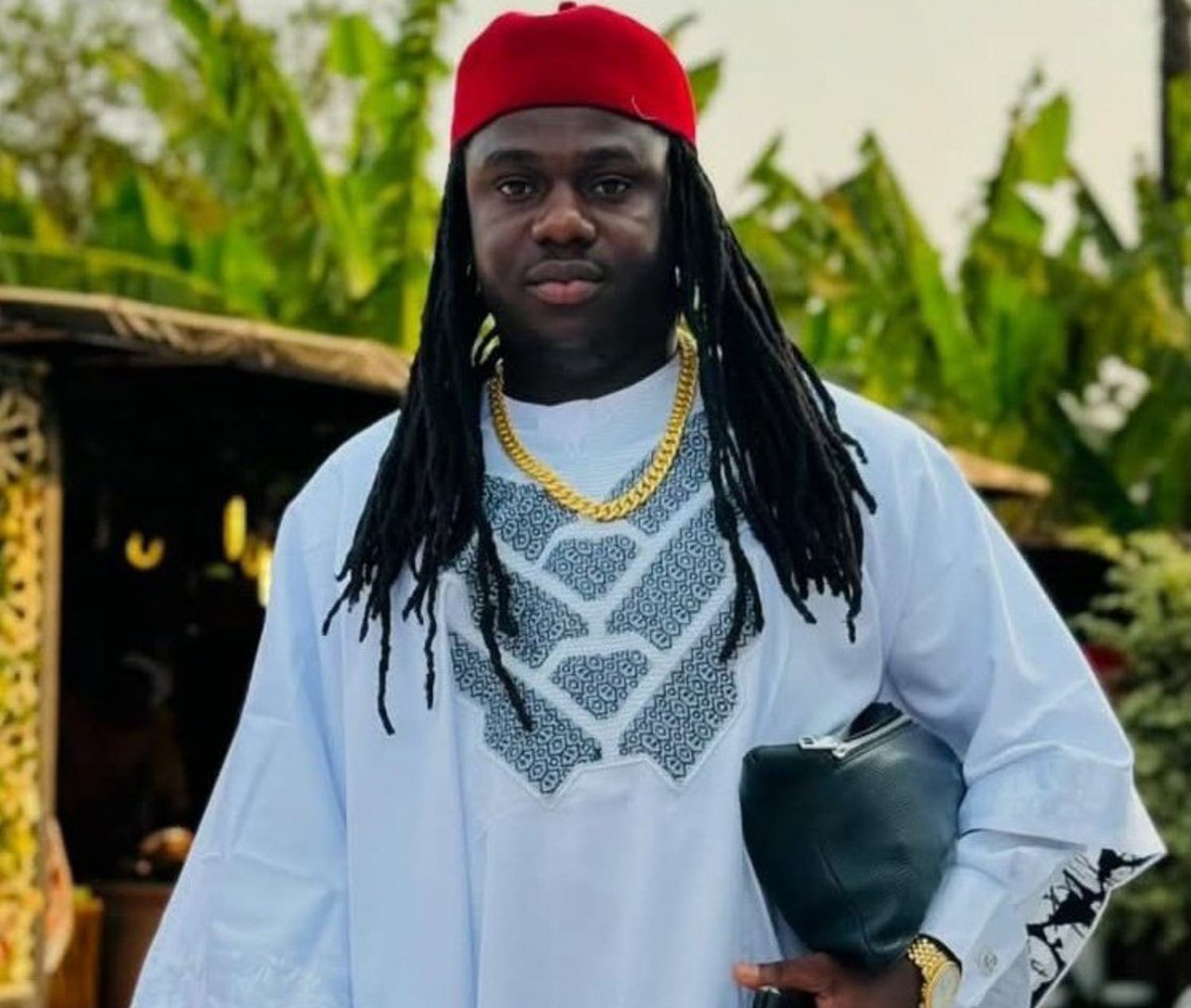 IgboHistoFacts's tweet photo. BREAKING: Anambra native doctor Chidozie Nwangwu, popularly known as Akwa Okuko,
regains freedom after 19 months in detention.

Gov. Soludo granted him a pardon today and appointed him Youth Ambassador. https://t.co/nMblpOS5Lb