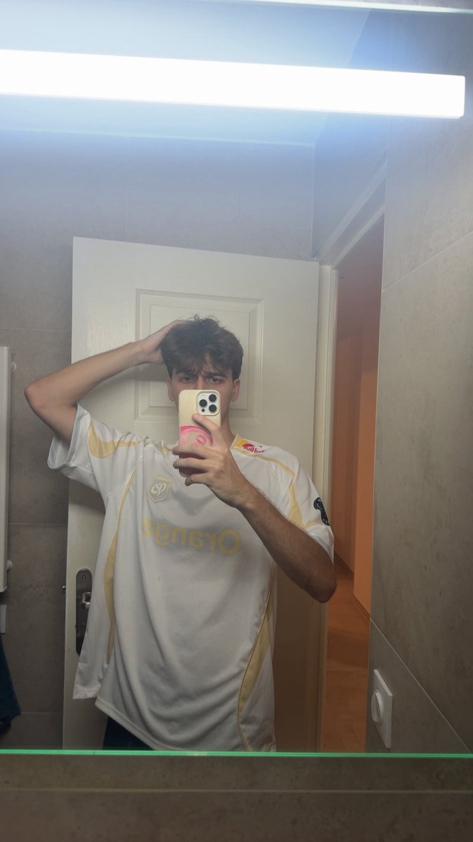 filiplaz_'s tweet photo. kc demande je m’exécute oui oui https://t.co/FeQlYaBHxS