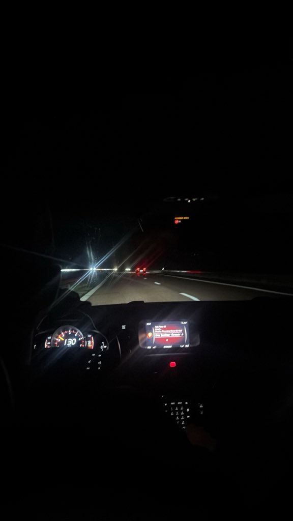 Kevzon3's tweet photo. Linköping away #timraik https://t.co/mpM2APUaoL