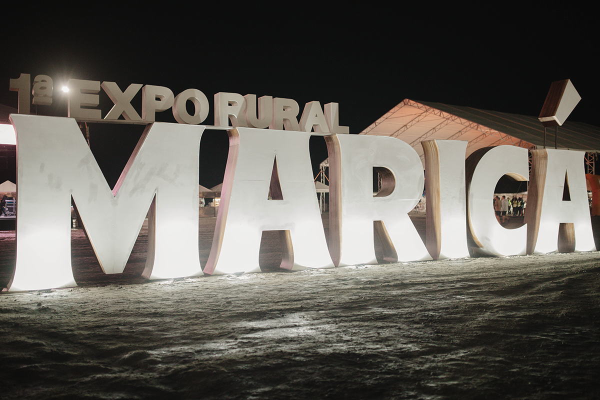 Marcelo66243233's tweet photo. EXPO RURAL MARICÁ REÚNE PRODUTORES E ESPECIALISTAS EM PALESTRAS SOBRE AGRICULTURA
Evento no Parque de Exposições do Espraiado segue até domingo (20/9) com debates focados em agricultura familiar, tecnologia no campo e...
Foto: Thamyris Mello/Maricá
https://t.co/tainevgHGs https://t.co/s8sLUSZURA