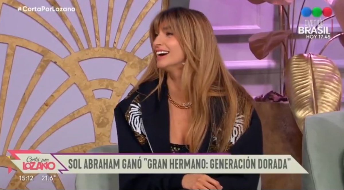 mundogh9's tweet photo. primero: hay cosas q no cambian ni en el afuera
segundo: yipio
#GranHermano https://t.co/q9M9d3MrFt