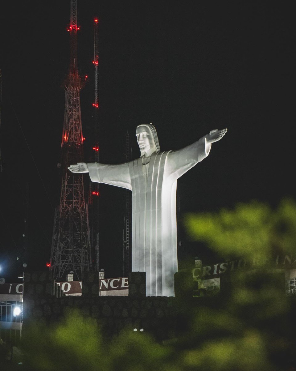ecrunet's tweet photo. Cristo de las Noas, Torreón Coahuila https://t.co/mwW2H0EAWN