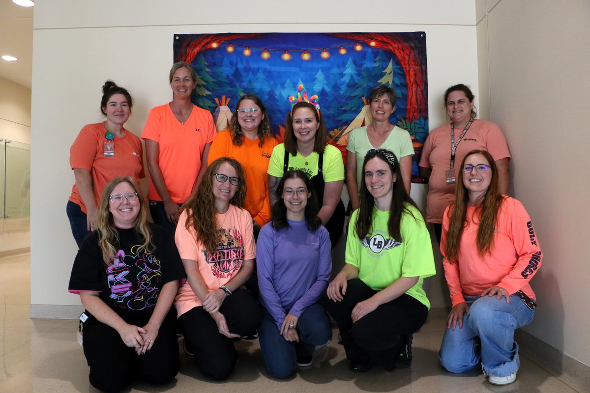 HealthyLivingMo's tweet photo. They got to trade in their lab coats for some spirit wear this week (peep the summer camp games and merit badges) and it serves as a great reminder that they are trailblazers in public health. Happy #LabWeek!
#ThanksPHLabs #PublicHealth #PublicHealthMatters #Scientists https://t.co/h8CxqdJ4Wn