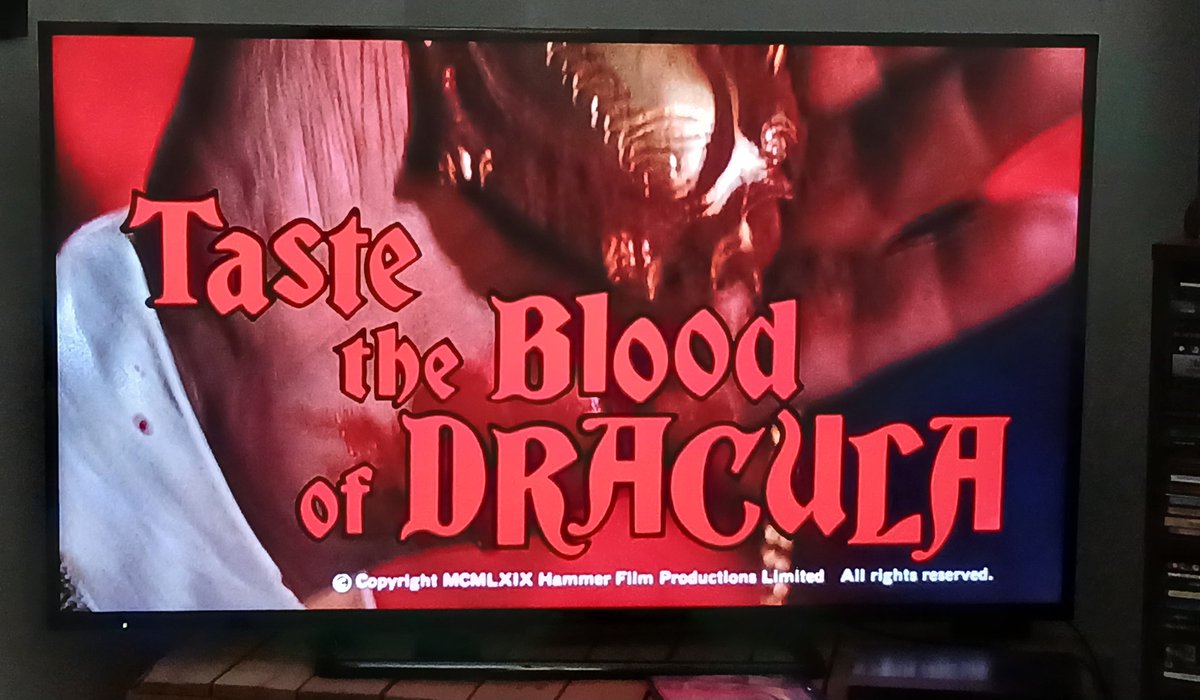 inthestair333's tweet photo. I'm no Doctor of Vampireology. Well, not since they took my licence. But I don't imagine this will end well for Roy Kinnear.
#dracula #norks https://t.co/KDvCpWd0QI