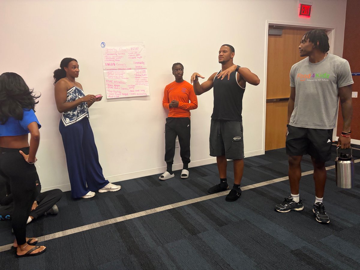 GatorsExp's tweet photo. This week, BSAC gathered to set shared goals, exchange ideas for engagement and lay the groundwork for meaningful initiatives for the year ahead 🤎✍️ https://t.co/gcnBtDXYYb