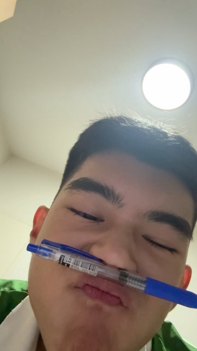 heroideabrasil's tweet photo. IG Update - Canal de transmissão | 📄 – Tradução
✶ @.idea_frags ˎˊ˗

“Alguém está ligando”
“Estou louco deveria ir dormir”
“Mas já passou da meia-noite então”
“Bom dia”

#idea_frags https://t.co/RAbCjA7UYh