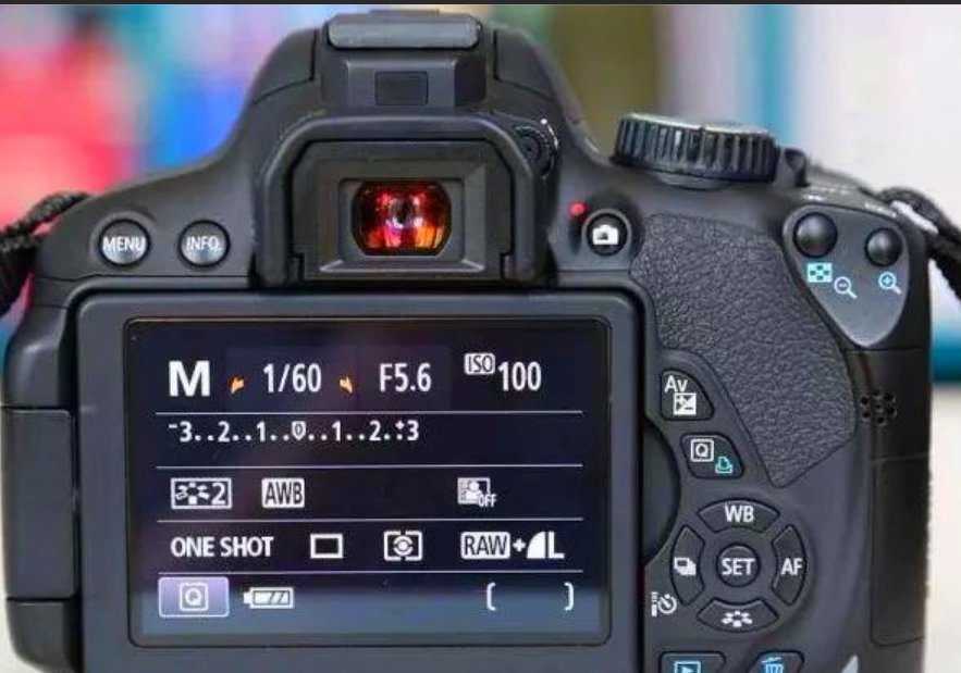MalorieBushrod's tweet photo. New to photography Master these 3 basics first: aperture, shutter speed, ISO. Start small, shoot daily, and your shots will improve fast!， https://t.co/zef6WevS79