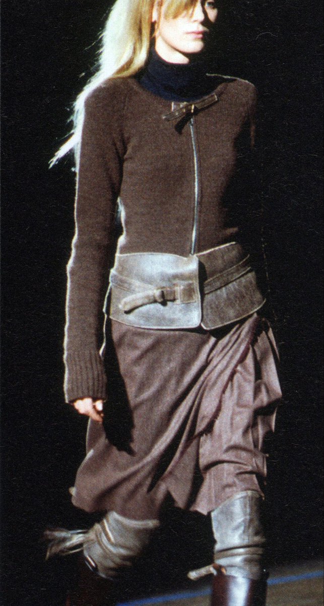 pyerissey's tweet photo. a.f. vandevorst aw2000-01 https://t.co/kcHjMelb9O