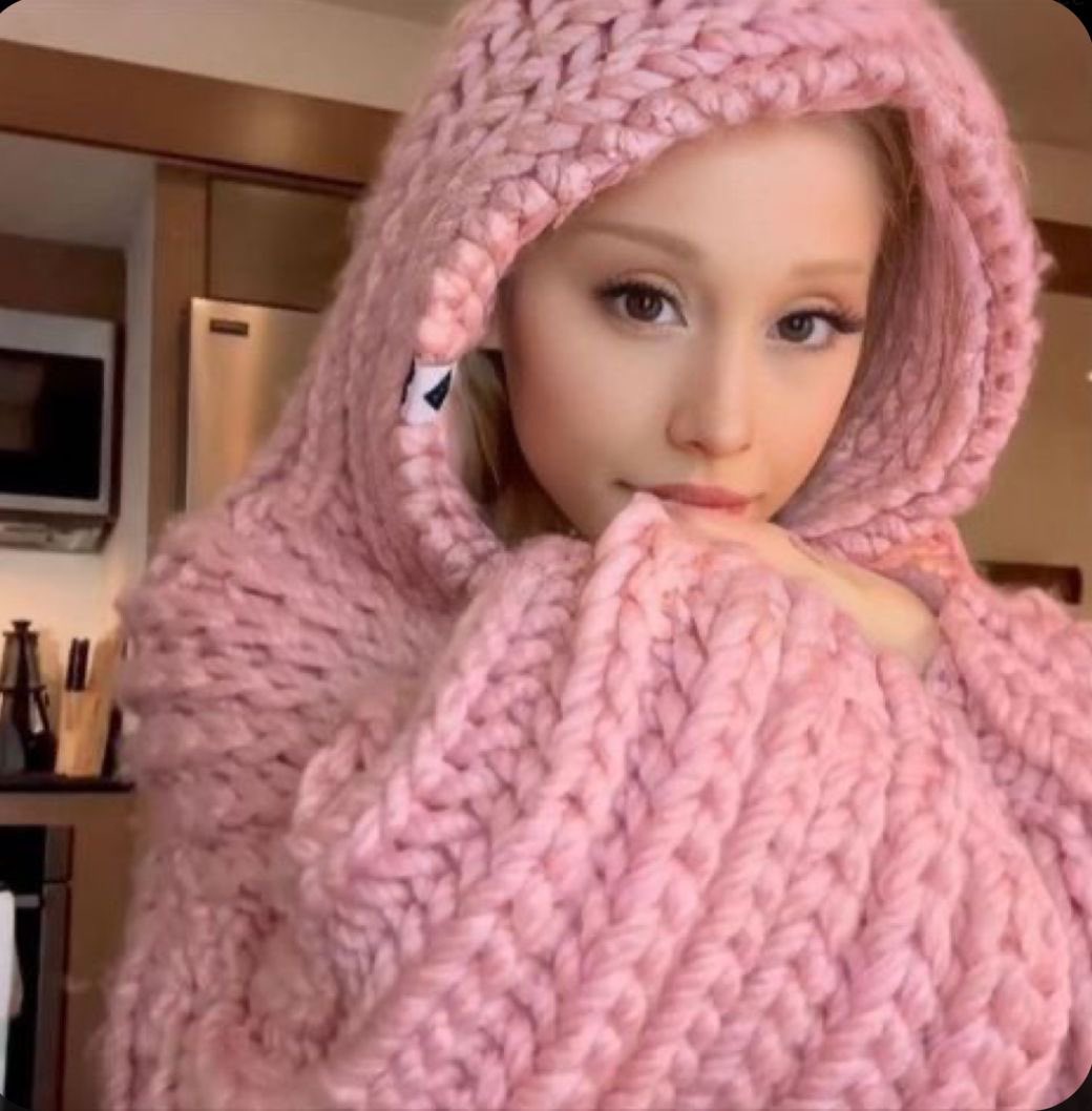 kaydreaminxo's tweet photo. ariana as my birthday colour ⋆˙⟡ ꕤ https://t.co/t9oWgCfY7F