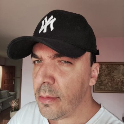 TheMinuteShow26's tweet photo. @MamuteMarcos Escreveu isso com uma só mão? https://t.co/be1bNjrRtM