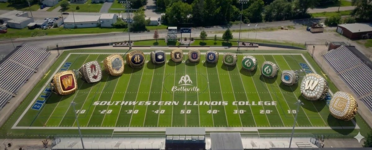 minnick_th33482's tweet photo. HS State Champion Ring, National Championship Rings, Bowl Rings, Hall of Fame Ring https://t.co/l5vk33Axvg