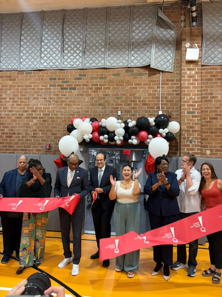 jessicaramosqns's tweet photo. A special day at Queens Community House as we celebrated the newly renovated kitchen at the Forest Hills Community Center! 🎉

I’m proud to have secured $750,000 in state capital funding to help bring this space to life, supporting food access, job training, and opportunities for our community.

Congratulations to the entire QCH team! ❤️
