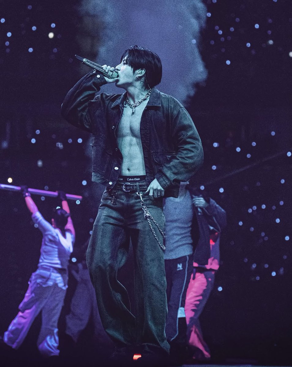 archvofbts's tweet photo. Calvin Klein on instagram💜

“Jungkook wore custom Calvin Klein for the BTS “ARIRANG” concert at SoFi Stadium in Los Angeles.” https://t.co/pn6yMiSNG0