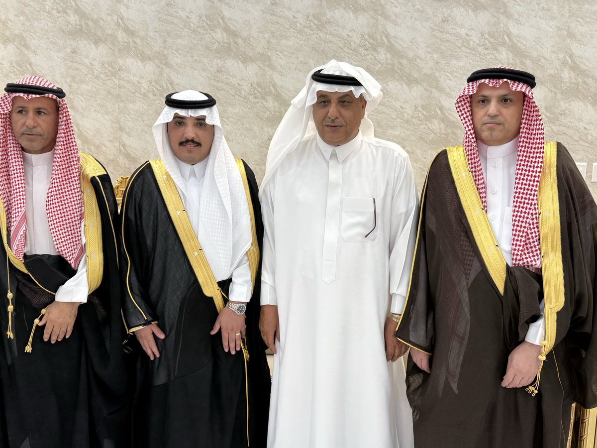 amer_gmgom's tweet photo. افراح الشامان 
في لليله ابتهجت  فيها افراح الشامان بزواج الشاب 
ابنهم عامر عويد زبن الشامان البجيدي العنزي 
وبحضور الشيوخ واعيان والأصدقاء الاحبه
 بارك الله لهما وجمع بينهما بخير 
الف الف مبروك يالغالي عامر https://t.co/cNsRPejyFZ