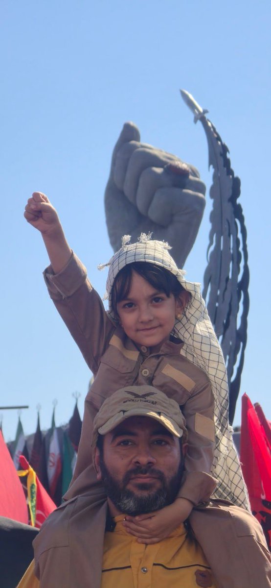 fabotorabi04's tweet photo. بوی سوختگی از #رزمایش_313هزار_جانفدای_ایران تمام توییتر رو برداشته و این یعنی؛ نقطه زنی درست و دقیق 👌
خداقوت به سپاه و بسیجیان همیشه پیروز که همیشه خوووب میزنند 😁👊 https://t.co/XeZcsM9Ewg