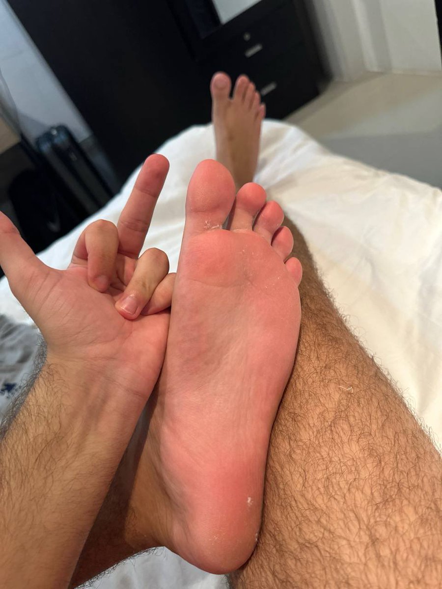 feet_master04's tweet photo. My soles are more worth than ur whole life Loserboy 😂🦶🏼

Get in my DM‘s white Boy i will humiliate &amp; destroy you 😈🤑

Free for Drain Sessions &amp; Custom Videos https://t.co/A4cDqAHQGp