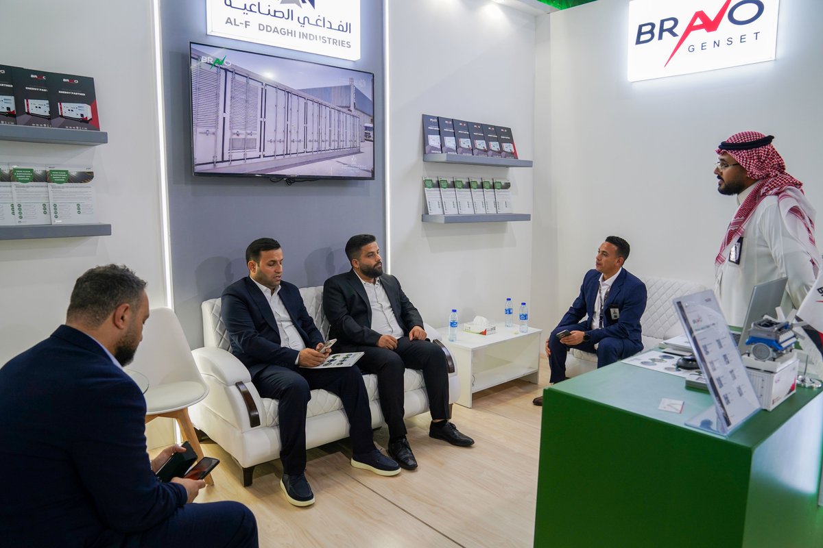 BRAVO_GENERATOR's tweet photo. اختتمت BRAVO® Genset مشاركتها في معرض إعمار سوريا 2026 بعد أربعة أيام من اللقاءات المثمرة مع رجال الأعمال والمستثمرين والمتخصصين في قطاع الطاقة

استعرضنا خلال مشاركتنا حلولنا في الطاقة ونعتز بالتكريم الذي حظينا به وبفرص التعاون الجديدة التي أثمر عنها المعرض.

شكرًا لكل من زار جناحنا وشاركنا هذه التجربة.

#BRAVO_Genset #إعمار_سوريا #صنع_في_السعودية #المولدات_الكهربائية #حلول_الطاقة
