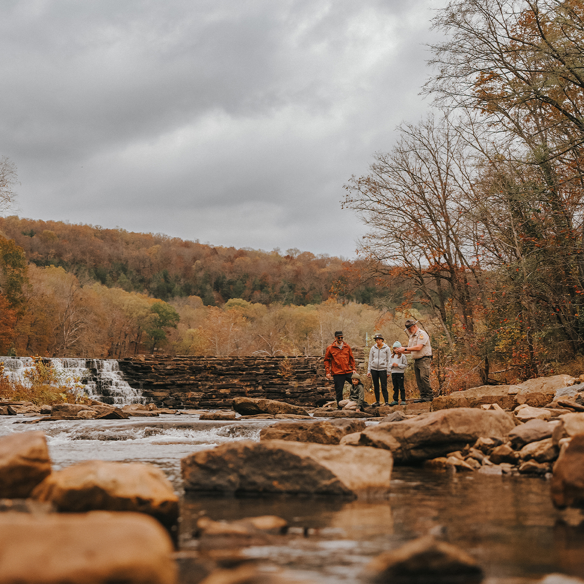ArkStateParks's tweet photo. Fall in Arkansas is even better at a state park. Add these #ARStateParks to your fall bucket list! #TheNaturalState

📍 Devil's Den State Park
📍 Petit Jean State Park
📍 Mount Magazine State Park https://t.co/jFvTOgbPKj
