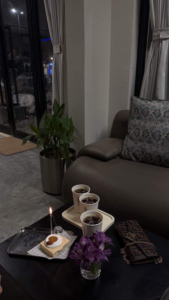 __alwayf's tweet photo. يلا نبدا عُمر جديّد وننسى كل اللي صار🪽 https://t.co/rKdwdrtSsp