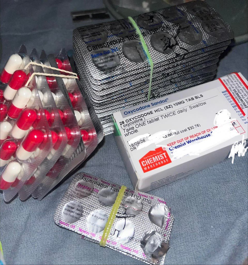 DRANK3t's tweet photo. Fresh oxy 🦭 , fresh oxy 📦 + the essentials https://t.co/ZyYoNoiD6w