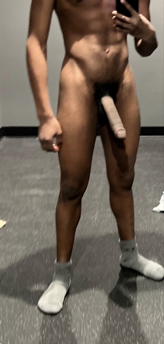 dl81446's tweet photo. Tapn if u got a fat butt 
#bay 
#bayarea 
@bayareagocrazyy 
@Baysneakylink https://t.co/vXfjBHT6Be