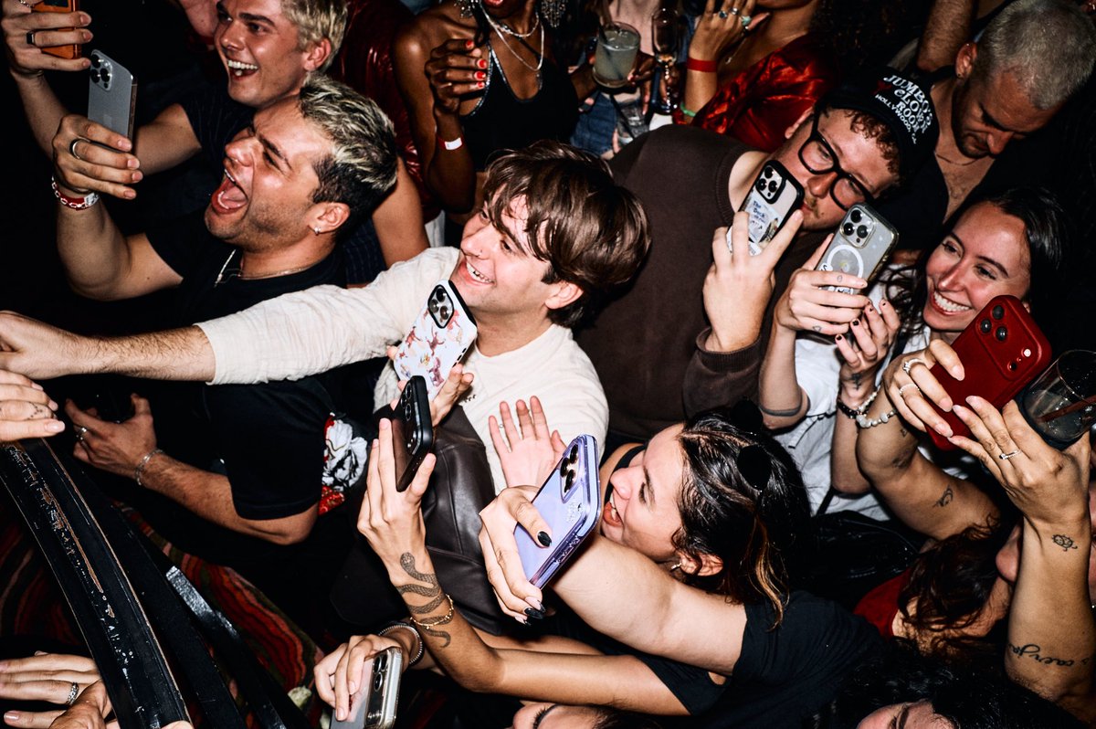 miley's tweet photo. REDLIGHTS is one of my favorite records I’ve released to date. It’s got my favorite ingredients both heartbreaking and euphoric. Love being torn 🖤 https://t.co/zf4ns1I8jL