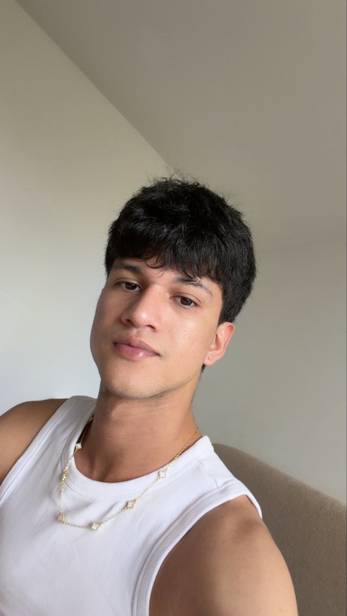 Jose17112001's tweet photo. El que se deja abrir la oreja se deja abrir el otro decían.. https://t.co/k4ypugB2EP