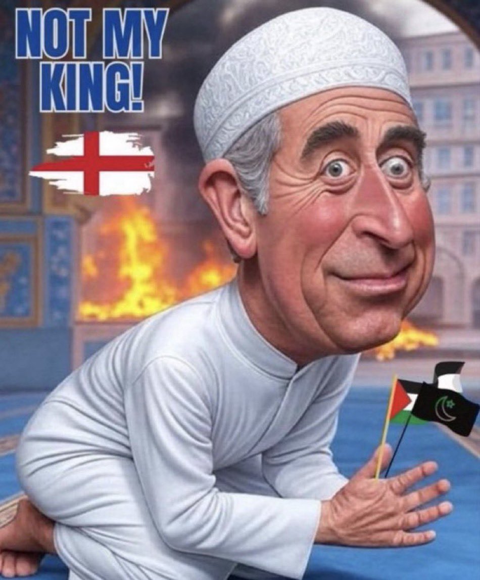 gazztom35's tweet photo. An oath is meant to mean something. The part about the defender of the faith is a load of BS, We all know that much ALREADY!
@RoyalFamily 

We need a referendum to keep or get rid!! https://t.co/u2zGqlOp5P